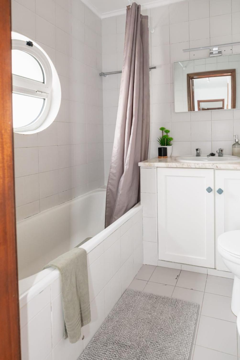Family Friendly Azorean Apartment Понта-Делгада Экстерьер фото
