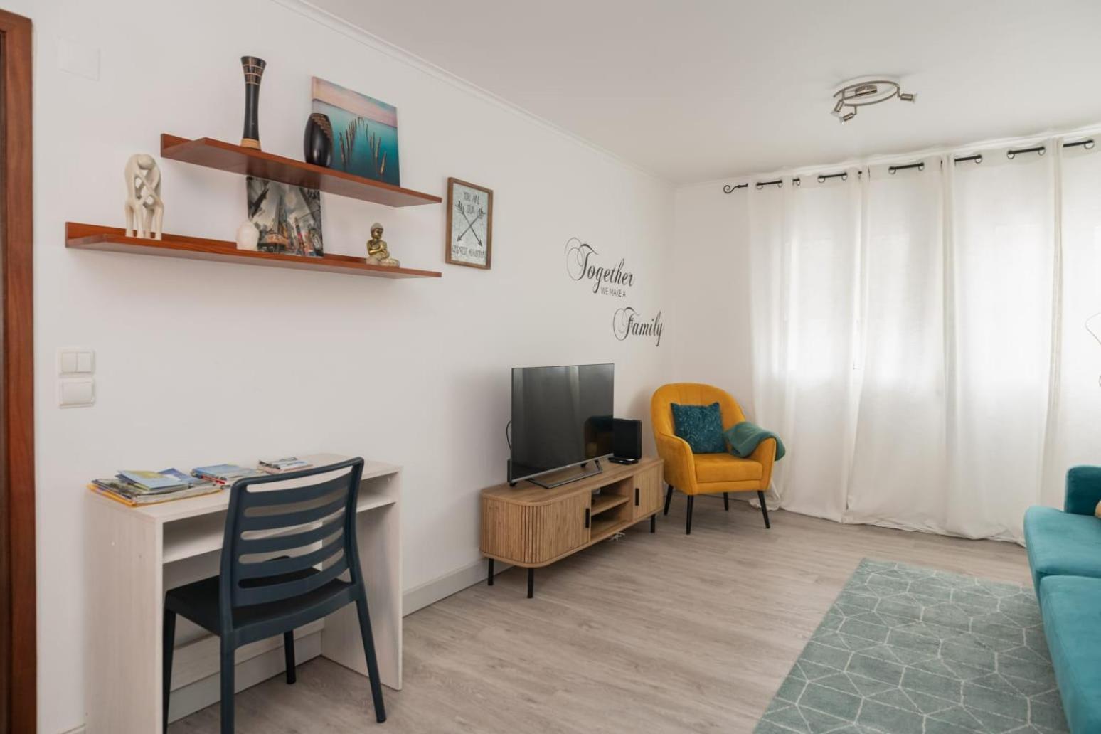 Family Friendly Azorean Apartment Понта-Делгада Экстерьер фото