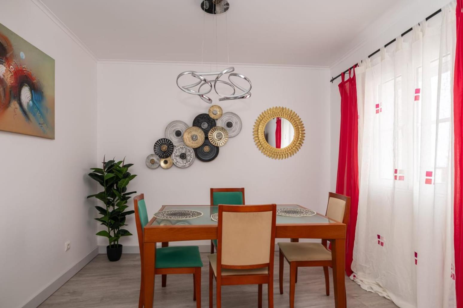Family Friendly Azorean Apartment Понта-Делгада Экстерьер фото